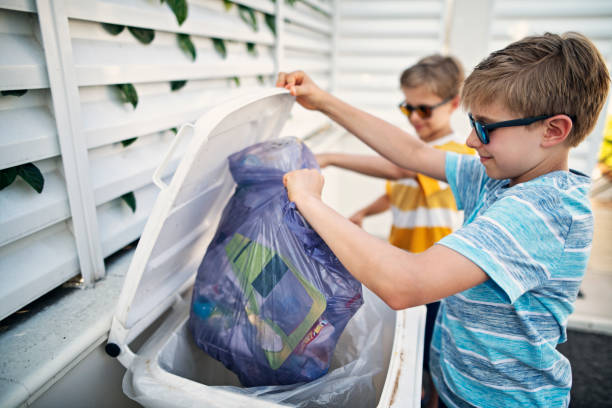 Best Yard Cleanup Services  in Howard, WI
